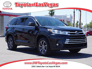 2018 Toyota Highlander XLE 5TDKZRFH7JS529959 2018 Toyota Highlander XLE