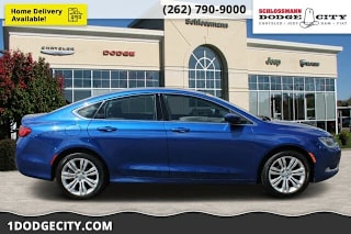 2015 Chrysler 200 Limited 1C3CCCAB2FN677637 2015 Chrysler 200 Limited