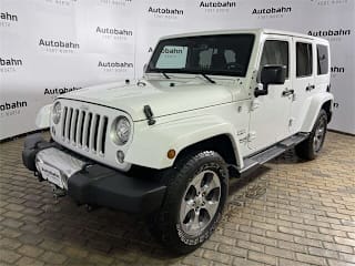 2017 Jeep Wrangler Unlimited Sahara 1C4BJWEG5HL665193 2017 Jeep Wrangler Unlimited Sahara