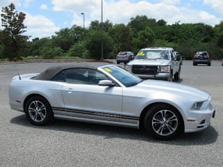 2014 Ford Mustang V6 Premium 1ZVBP8EM3E5262536 2014 Ford Mustang V6 Premium