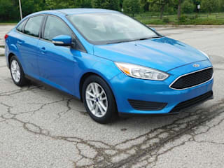 2017 Ford Focus SE 1FADP3F22HL205813 2017 Ford Focus SE
