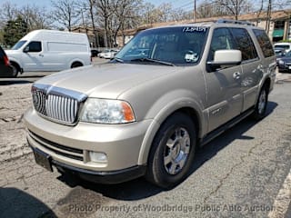 2005 Lincoln Navigator 5LMFU28585LJ13137 2005 Lincoln Navigator