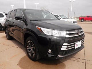 2018 Toyota Highlander LE Plus 5TDBZRFH4JS804137 2018 Toyota Highlander LE Plus