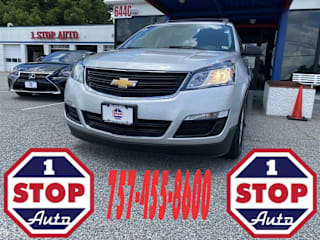 2017 Chevrolet Traverse LS 1GNKVFKD1HJ203120 2017 Chevrolet Traverse LS