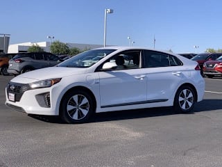 2019 Hyundai Ioniq Plug-in Hybrid Base KMHC65LD4KU105557 2019 Hyundai Ioniq Plug-in Hybrid Base