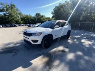 2019 Jeep Compass Latitude 3C4NJCBBXKT840831 2019 Jeep Compass Latitude