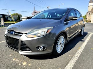 2014 Ford Focus 1FADP3N24EL142145 2014 Ford Focus