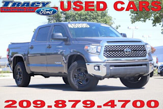 2018 Toyota Tundra SR5 5TFEM5F16JX132213 2018 Toyota Tundra SR5