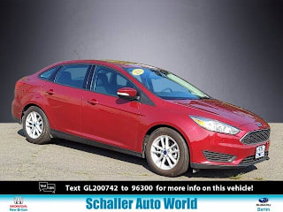 2016 Ford Focus SE 1FADP3F24GL200742 2016 Ford Focus SE