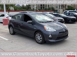 2014 Toyota Prius c Two JTDKDTB32E1072809 2014 Toyota Prius c Two