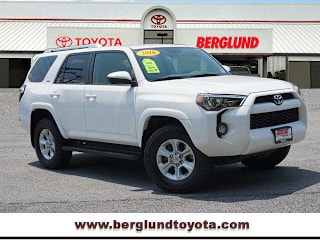 2016 Toyota 4Runner SR5 JTEBU5JR3G5379317 2016 Toyota 4Runner SR5