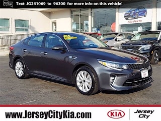 2018 Kia Optima S 5XXGT4L37JG241069 2018 Kia Optima S