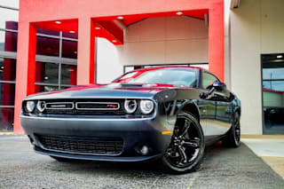 2017 Dodge Challenger 2C3CDZBT0HH656014 2017 Dodge Challenger