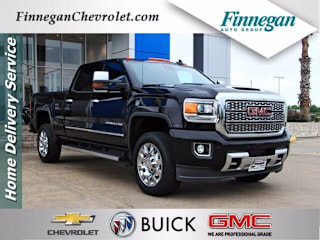 2018 GMC Sierra 2500HD Denali 1GT12UEY6JF250748 2018 GMC Sierra 2500HD Denali