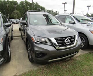 2019 Nissan Pathfinder S 5N1DR2MN7KC653835 2019 Nissan Pathfinder S