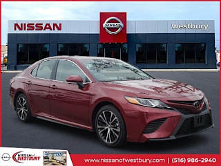 2018 Toyota Camry 4T1B11HK5JU637585 2018 Toyota Camry