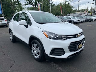 2018 Chevrolet Trax LS KL7CJKSB1JB582097 2018 Chevrolet Trax LS