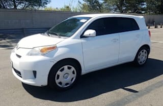 2010 Scion xD Base JTKKU4B46A1002697 2010 Scion xD Base