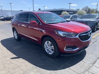 2018 Buick Enclave Essence 5GAEVAKW7JJ137240 2018 Buick Enclave Essence