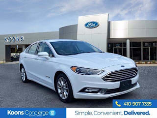 2017 Ford Fusion Hybrid SE 3FA6P0LU4HR260701 2017 Ford Fusion Hybrid SE