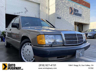 1990 Mercedes-Benz 190-Class WDBDA29D5LF725965 1990 Mercedes-Benz 190-Class