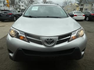 2015 Toyota RAV4 LE JTMBFREV5FD105084 2015 Toyota RAV4 LE
