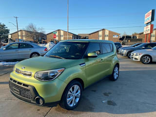 2014 Kia Soul + KNDJP3A51E7715430 2014 Kia Soul +