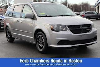 2017 Dodge Grand Caravan SE Plus 2C4RDGBG5HR843661 2017 Dodge Grand Caravan SE Plus
