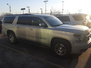 2017 Chevrolet Suburban 1GNSKHKC6HR133417 2017 Chevrolet Suburban