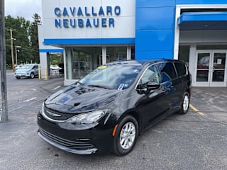 2020 Chrysler Voyager LX 2C4RC1CG9LR105384 2020 Chrysler Voyager LX