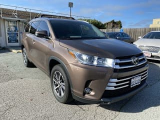2018 Toyota Highlander 5TDKZRFH4JS253921 2018 Toyota Highlander