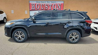 2018 Toyota Highlander LE Plus 5TDZZRFH9JS239172 2018 Toyota Highlander LE Plus