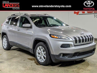 2017 Jeep Cherokee 1C4PJLCB2HD231447 2017 Jeep Cherokee
