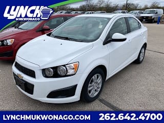 2015 Chevrolet Sonic 1G1JC5SB1F4147526 2015 Chevrolet Sonic