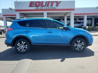2017 Toyota RAV4 LE JTMZFREV3HJ706383 2017 Toyota RAV4 LE