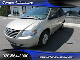 2006 Chrysler Town and Country Base 1A4GP45R66B533437 2006 Chrysler Town and Country Base