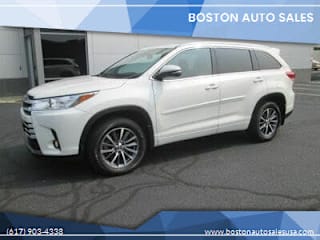2018 Toyota Highlander XLE 5TDJZRFH7JS556719 2018 Toyota Highlander XLE