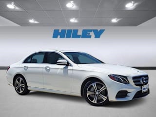 2017 Mercedes-Benz E-Class E 300 4MATIC WDDZF4KB2HA136671 2017 Mercedes-Benz E-Class E 300 4MATIC