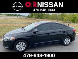 2017 Hyundai Elantra SE 5NPD74LF2HH156415 2017 Hyundai Elantra SE