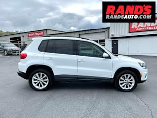 2018 Volkswagen Tiguan Limited 2.0T 4Motion WVGBV7AX9JK005519 2018 Volkswagen Tiguan Limited 2.0T 4Motion
