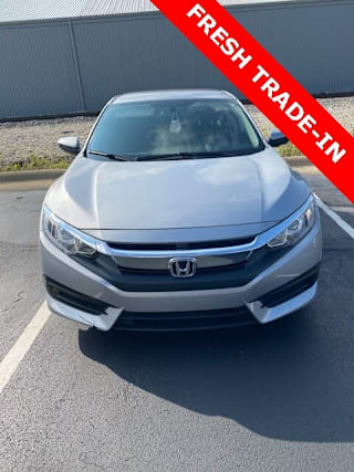 2018 Honda Civic LX 2HGFC2F50JH580218 2018 Honda Civic LX