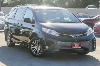 2018 Toyota Sienna XLE 8-Passenger 5TDYZ3DC7JS924951 2018 Toyota Sienna XLE 8-Passenger
