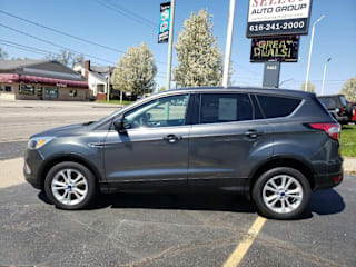 2017 Ford Escape SE 1FMCU0GD3HUE92517 2017 Ford Escape SE