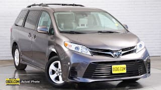 2018 Toyota Sienna 5TDKZ3DC0JS919418 2018 Toyota Sienna