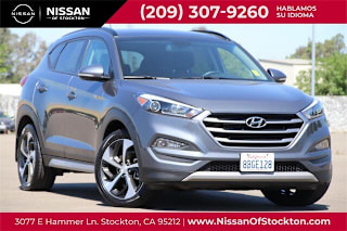 2017 Hyundai Tucson Value KM8J33A21HU563054 2017 Hyundai Tucson Value
