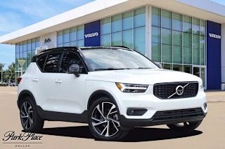 2021 Volvo XC40 T5 R-Design YV4162UM3M2483602 2021 Volvo XC40 T5 R-Design