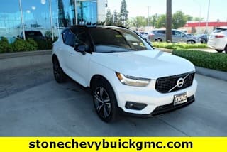 2019 Volvo XC40 T5 R-Design YV4162UM5K2116780 2019 Volvo XC40 T5 R-Design