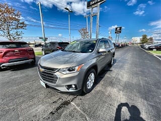 2018 Chevrolet Traverse LT Cloth 1GNERGKW7JJ244687 2018 Chevrolet Traverse LT Cloth
