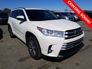 2018 Toyota Highlander 5TDJZRFH8JS837038 2018 Toyota Highlander