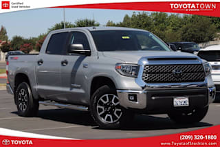 2018 Toyota Tundra SR5 5TFDY5F17JX756778 2018 Toyota Tundra SR5